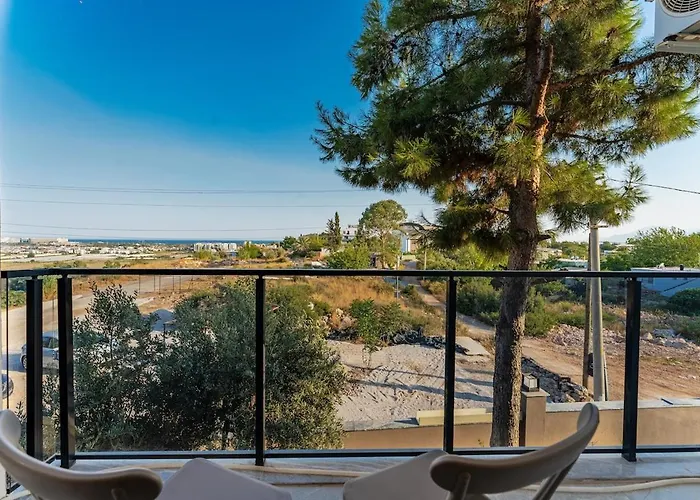 Close To The Airport And The D7 Altinkum (Antalya)