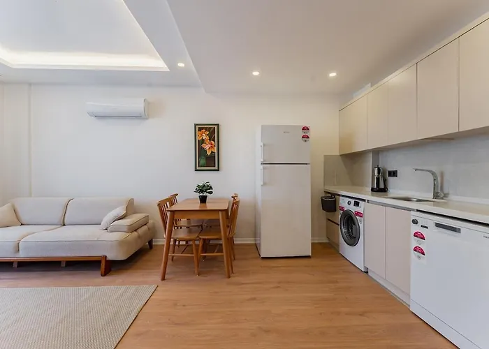 Close To The Airport And The D7 Daire