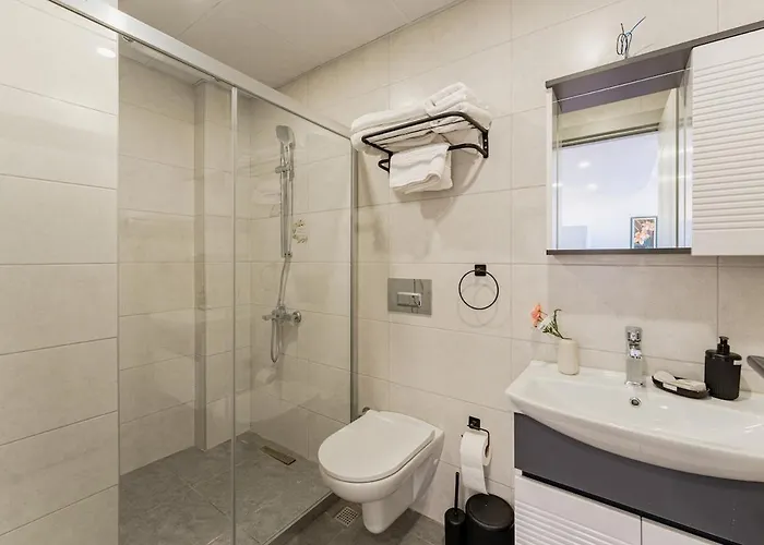 Appartamento Close To The Airport And The D7
